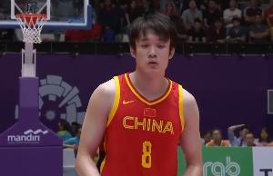 kaiyun-丁彦雨航：现在有更多年轻人在努力拼搏 相信中国男篮会越来越好